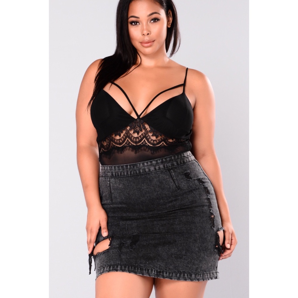NWT Mesh black bodysuit with lace detail
